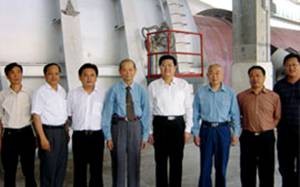 2004年9月17日，時任江西省人民政府副省長孫剛、九江市人民政府常務副市長李放視察江西亞東。