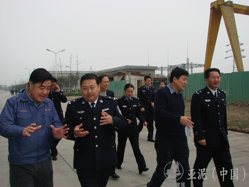 2009年2月11日，成都市公安局與本公司共建平安企業(yè)