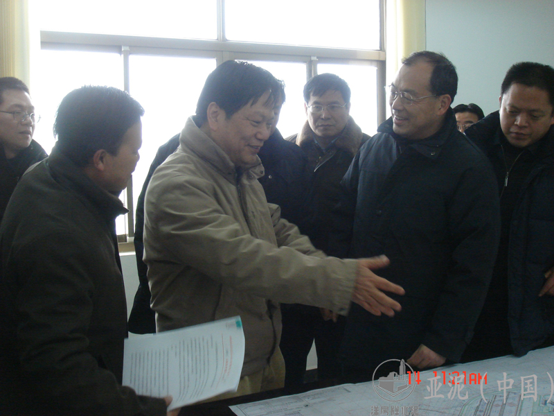 2008年1月14日，武漢市市長(zhǎng)阮成發(fā)視察湖北亞?wèn)|